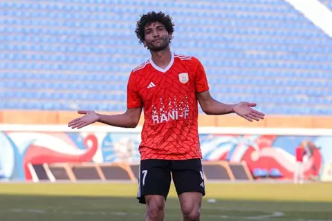 سبقه صلاح فقط.. عمرو ناصر ثاني لاعب مصري يترشح لجائزة "بوشكاش"